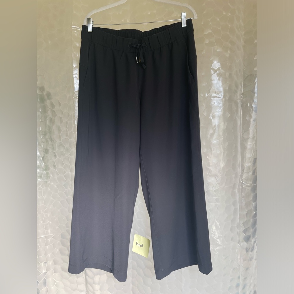 Lululemon Women's on the Fly Mid-rise 7/8 Wide Leg Pant Size 10